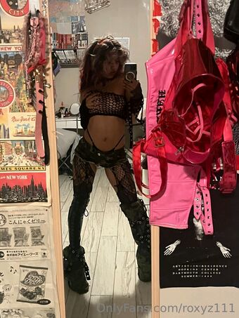 Roxyz111