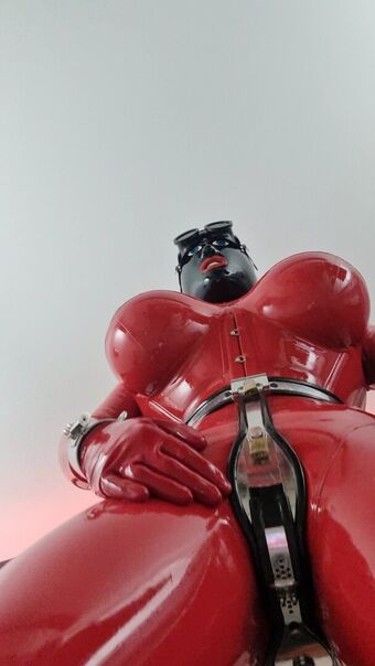 rubberdollemma