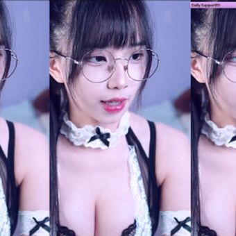 s201111 Photo Fuites Nudes OnlyFans 24