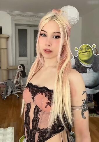 Sarahtoninx9_