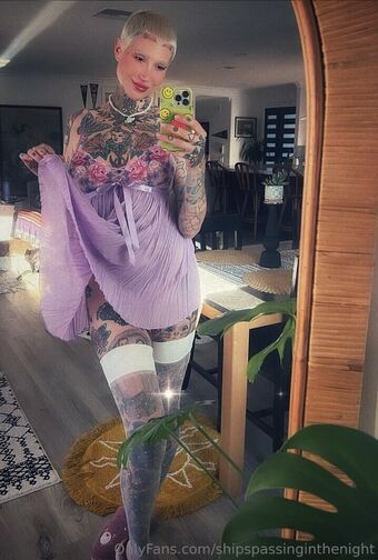 shipspassinginthenight