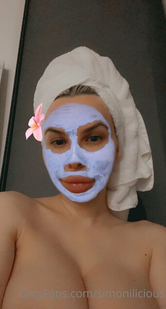 simonilicious Photo Fuites Nudes OnlyFans 16