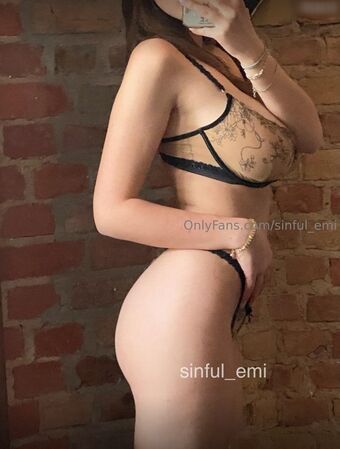 sinful_emi Photo Fuites Nudes OnlyFans 73