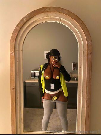 sinfulsymone2 Photo Fuites Nudes OnlyFans 6