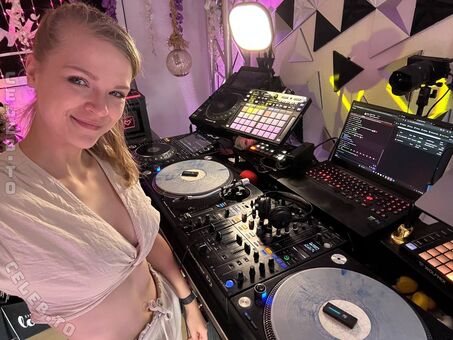 Sintica Photo Fuites Nudes OnlyFans 67