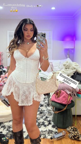 Sofia-jamora Photo Fuites Nudes OnlyFans 410