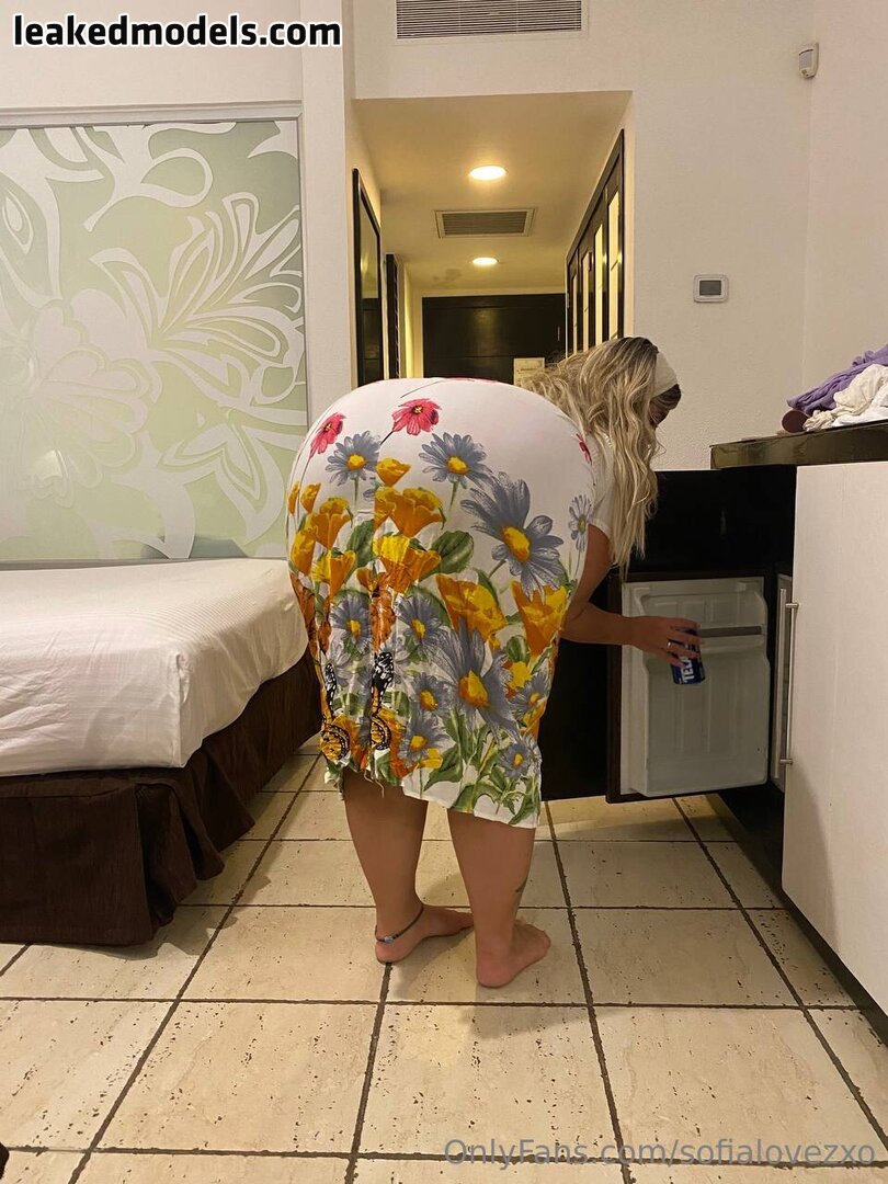 sofialovezxo's sensual side