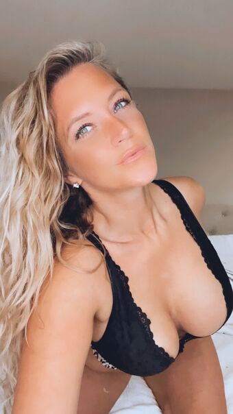 sonnirae Photo Fuites Nudes OnlyFans 14