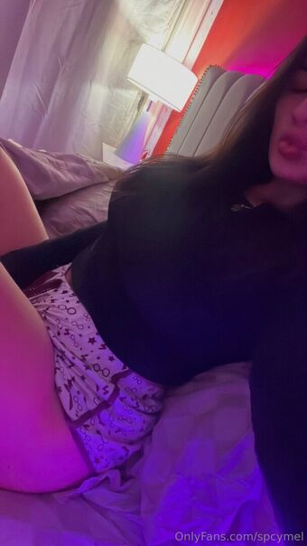 spcymel Photo Fuites Nudes OnlyFans 18