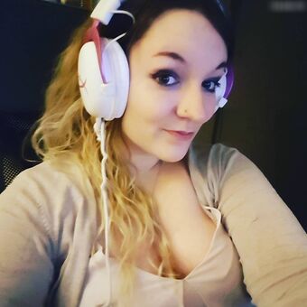 Squi_ Photo Fuites Nudes OnlyFans 1