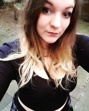 Squi_ Photo Fuites Nudes OnlyFans 2