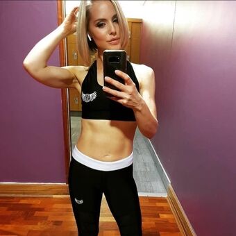 stephanie-waring