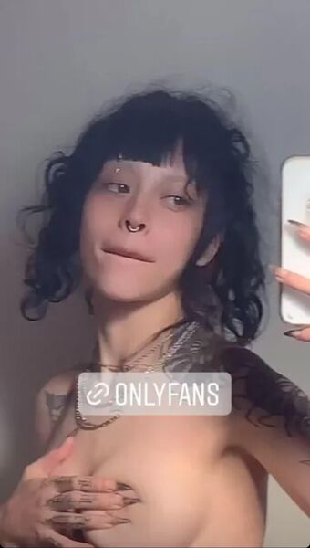 Strychniness Photo Fuites Nudes OnlyFans 13