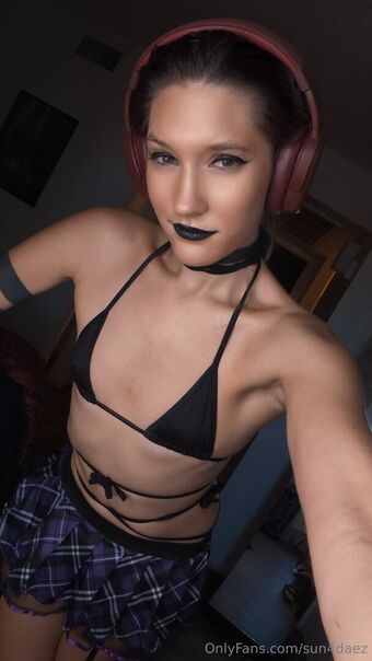 sun4daez Photo Fuites Nudes OnlyFans 12
