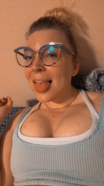 Sunny Photo Fuites Nudes OnlyFans 14