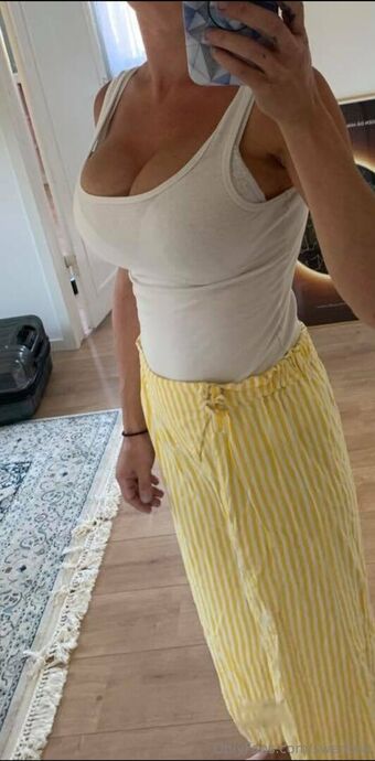 swenora Photo Fuites Nudes OnlyFans 13