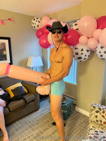 swolemattyy Photo Fuites Nudes OnlyFans 30