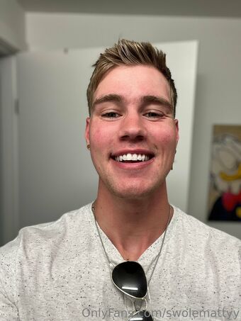 swolemattyy Photo Fuites Nudes OnlyFans 32