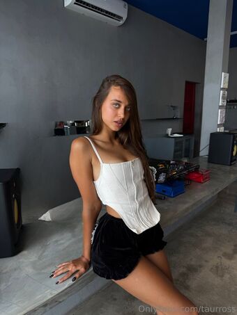 taurross Photo Fuites Nudes OnlyFans 25