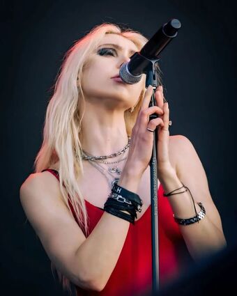 Taylor Momsen