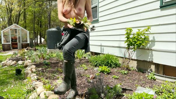 The Naked Gardener Photo Fuites Nudes OnlyFans 13