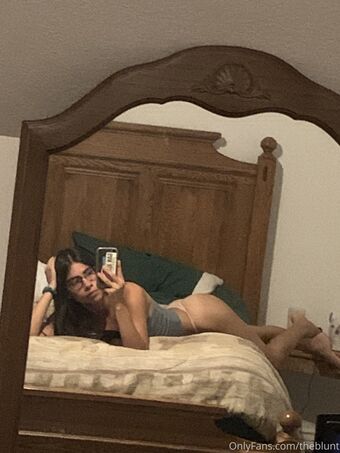 theblunt Photo Fuites Nudes OnlyFans 13