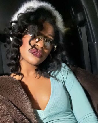 Thefricanbeauty / africann.beauty / esosatheafricanbeauty