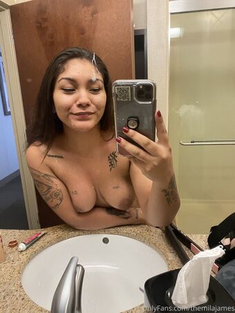themilajames Photo Fuites Nudes OnlyFans 4