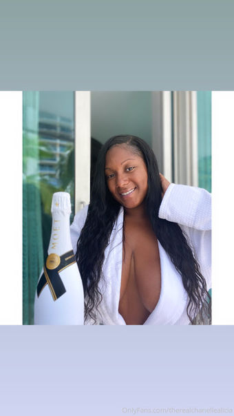 therealchanellealicia
