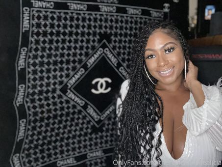 therealchanellealicia