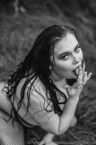 thewannabebikinibarista