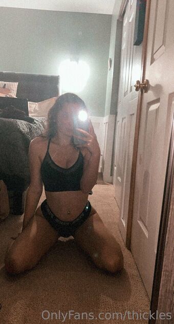 thickles Photo Fuites Nudes OnlyFans 9