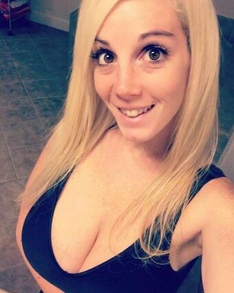 Tittyqueen77 Photo Fuites Nudes OnlyFans 34