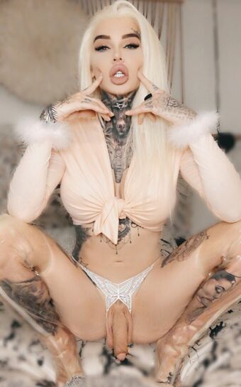 Ts Emy Lee Photo Fuites Nudes OnlyFans 11