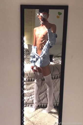 twinku Photo Fuites Nudes OnlyFans 51