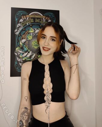 typicallylotti Photo Fuites Nudes OnlyFans 19