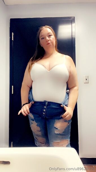 u89628120 Photo Fuites Nudes OnlyFans 12