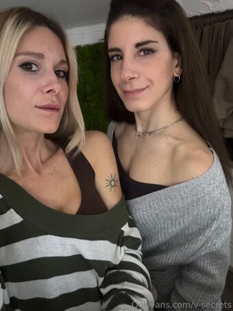 v-secrets Photo Fuites Nudes OnlyFans 3