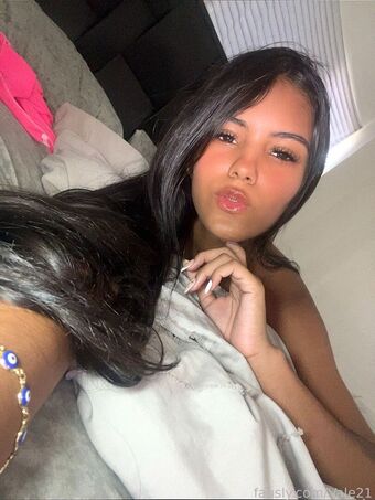 Vale21 Photo Fuites Nudes OnlyFans 97