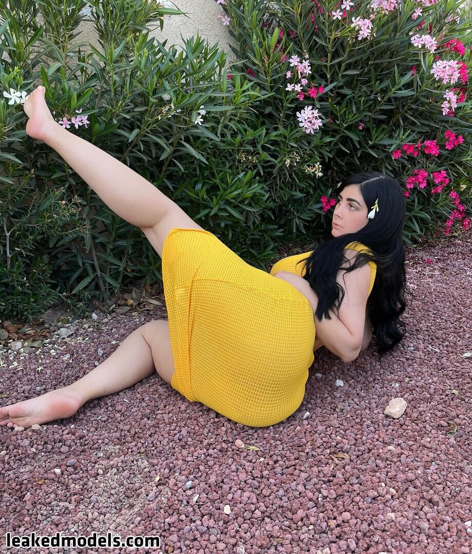 vanessa bazan's fearless exhibition