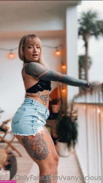 vanyvicious Photo Fuites Nudes OnlyFans 15