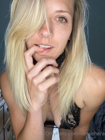 venushera Photo Fuites Nudes OnlyFans 19
