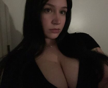 viira Photo Fuites Nudes OnlyFans 15