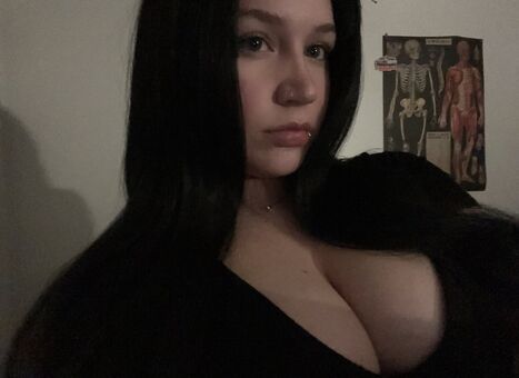 viira Photo Fuites Nudes OnlyFans 17