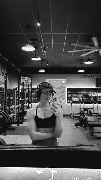 Willow Shields Photo Fuites Nudes OnlyFans 226