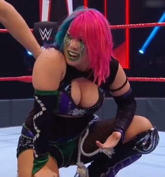 WWE Asuka Photo Fuites Nudes OnlyFans 9