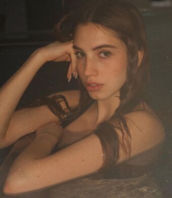 Yonca Photo Fuites Nudes OnlyFans 301