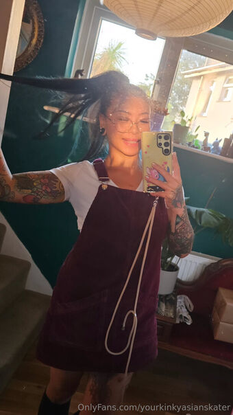 yourkinkyasianskater