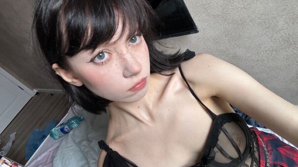 YourSmallDoll