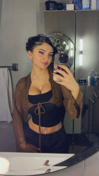 Zara.svg Photo Fuites Nudes OnlyFans 1